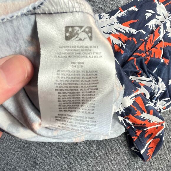 Clearwater Threshers Shirt Mens XL Hawaiian Baseball Minor League Baseball - Picture 13 of 13